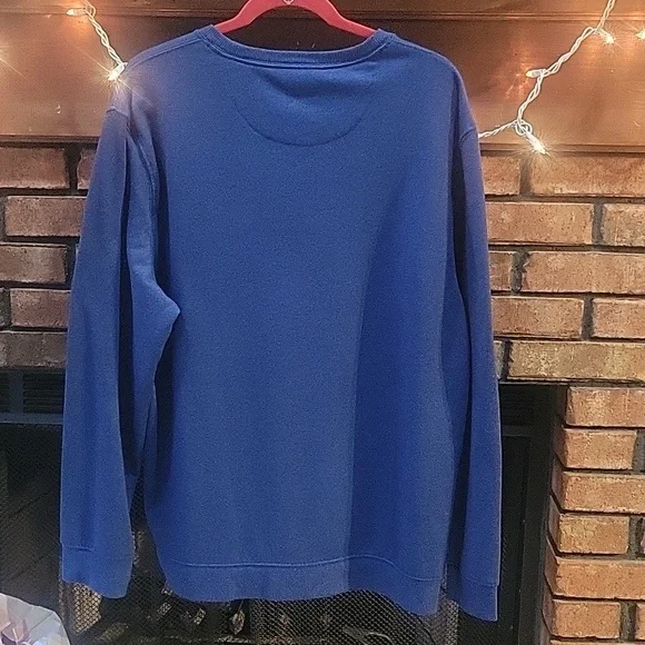 Mens Izod sweatshirt. COLOR Blue.Size XL. - Picture 4 of 4